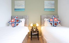 Family And Contractors Hs2 Nec Airport 3Beds Homebase